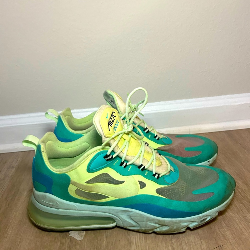 I am selling Men’s Size 12 Athletic Shoes, Fairly Used, Great Condition!